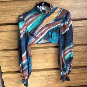 Abstract long sleeve, cut out back crop top
